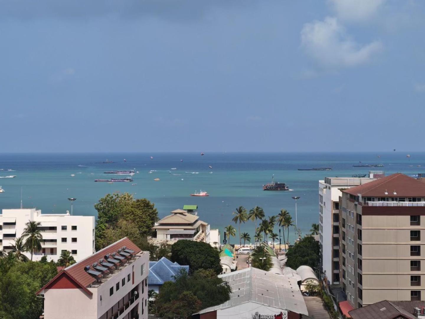 The Base Prime Apartment Pattaya Exterior foto