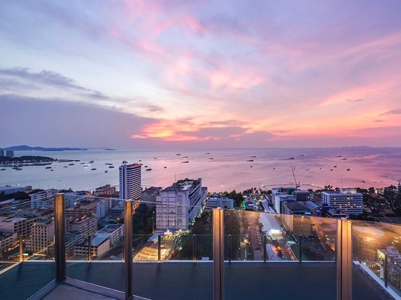 The Base Prime Apartment Pattaya Exterior foto
